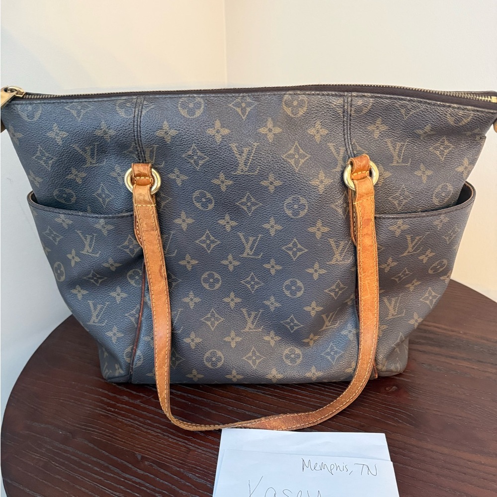 Louis Vuitton Monogram Canvas Market Tote with Natural Vachetta Straps